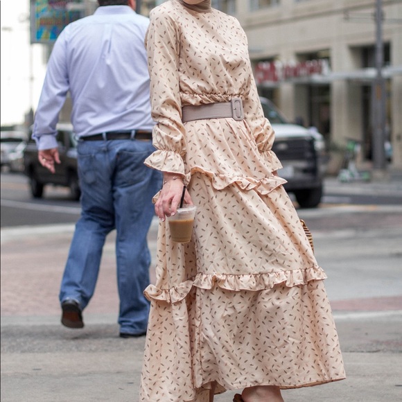 Patterned Long sleeve Dress - Picture 4 of 5